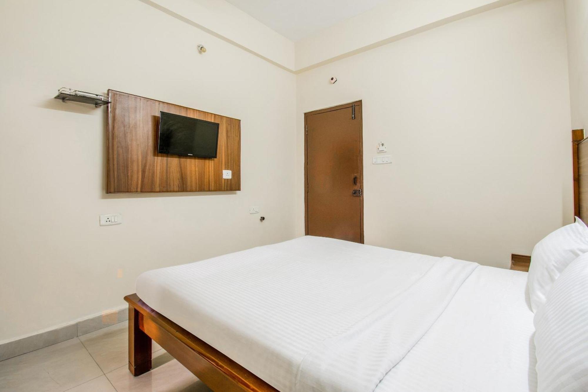 Hotel O Ssg Residency Визакхапатнам Екстериор снимка