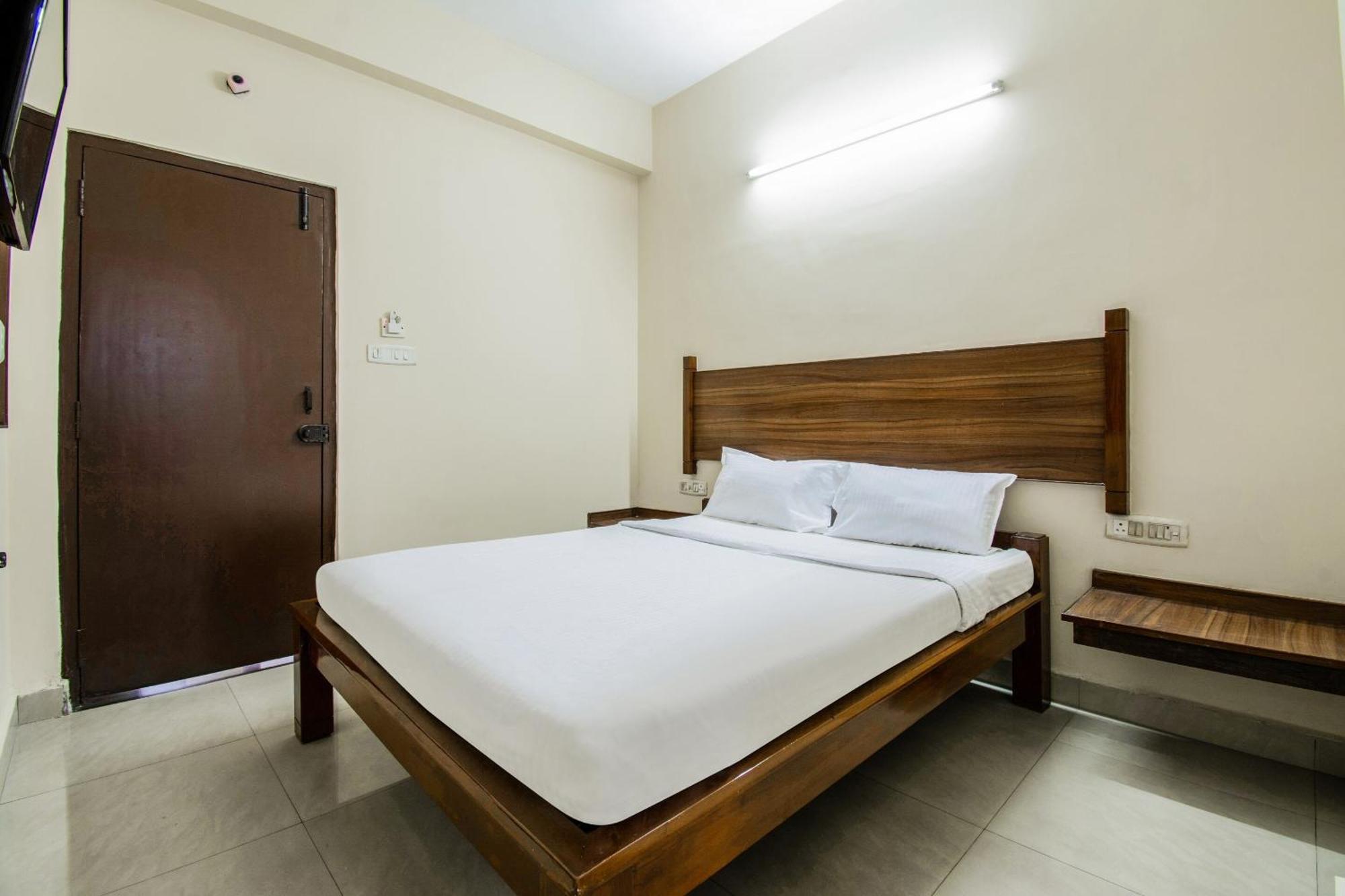Hotel O Ssg Residency Визакхапатнам Екстериор снимка