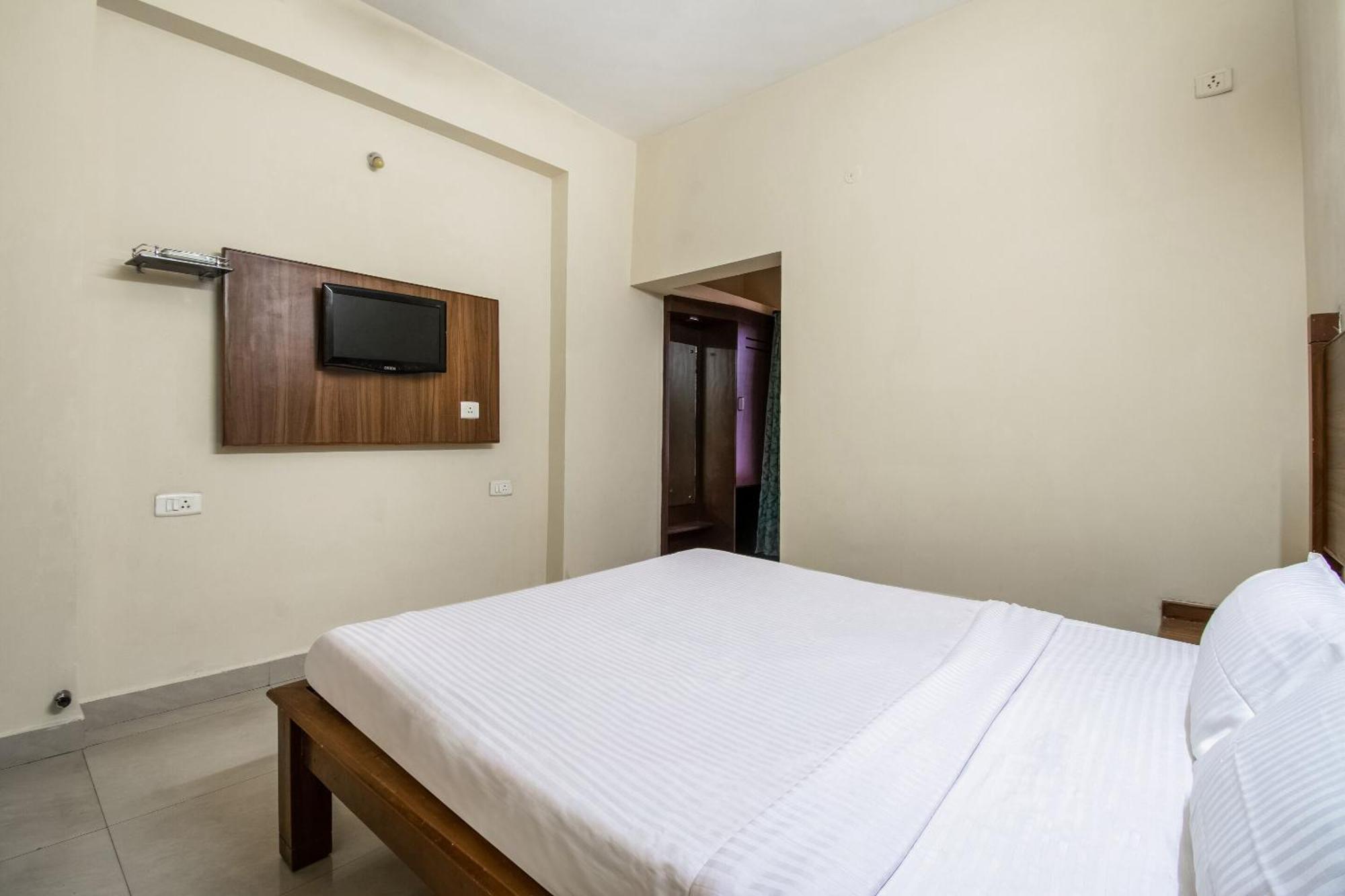 Hotel O Ssg Residency Визакхапатнам Екстериор снимка