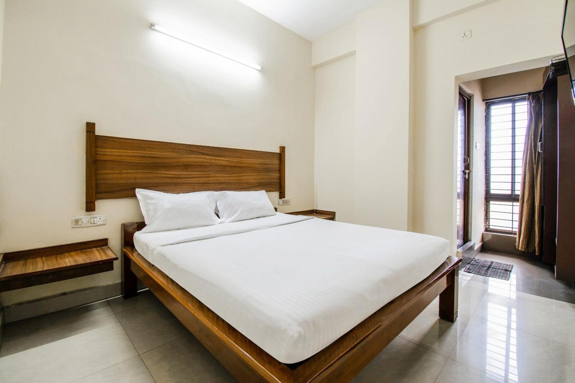 Hotel O Ssg Residency Визакхапатнам Екстериор снимка